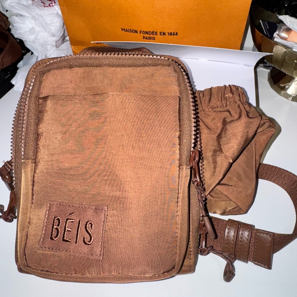 Beis Sport Sling